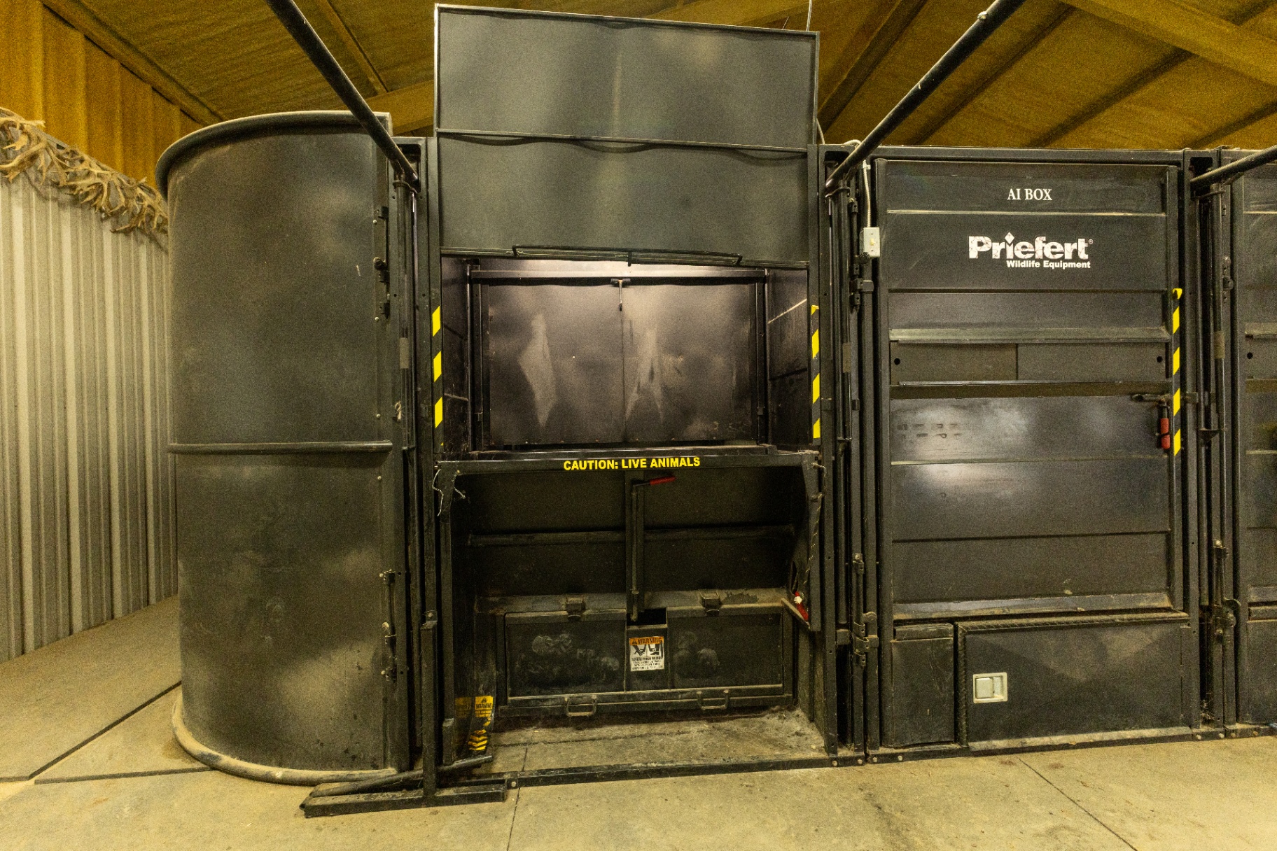 Close-up of the AI box and handling equipment